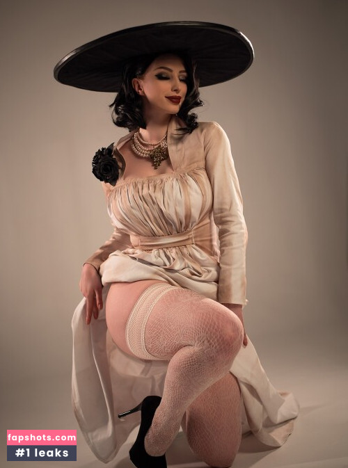 Lady Melamori gallery photo #5943