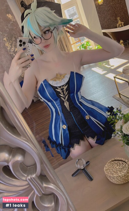 Lady Melamori gallery photo #6295