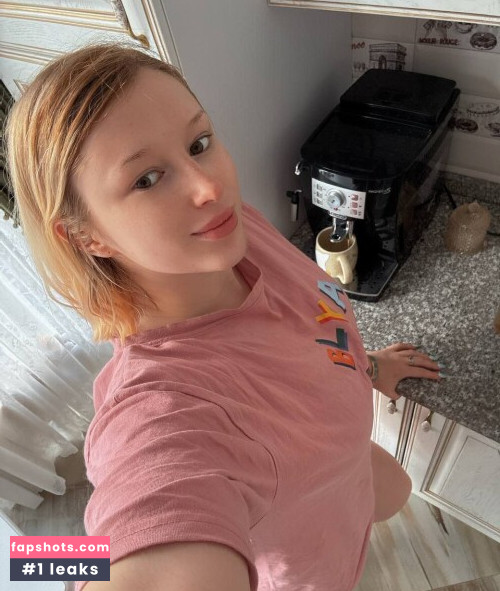 Lady Melamori gallery photo #658