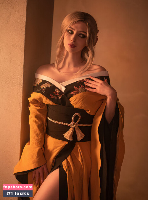 Lady Melamori gallery photo #7370