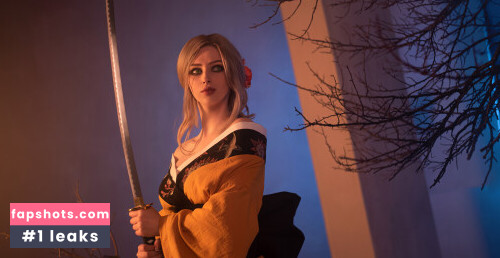Lady Melamori gallery photo #7378