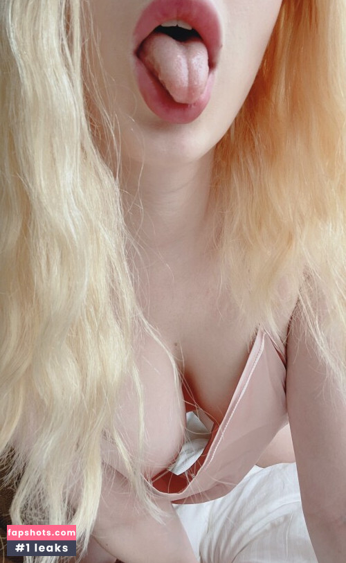 Lady Melamori gallery photo #7734