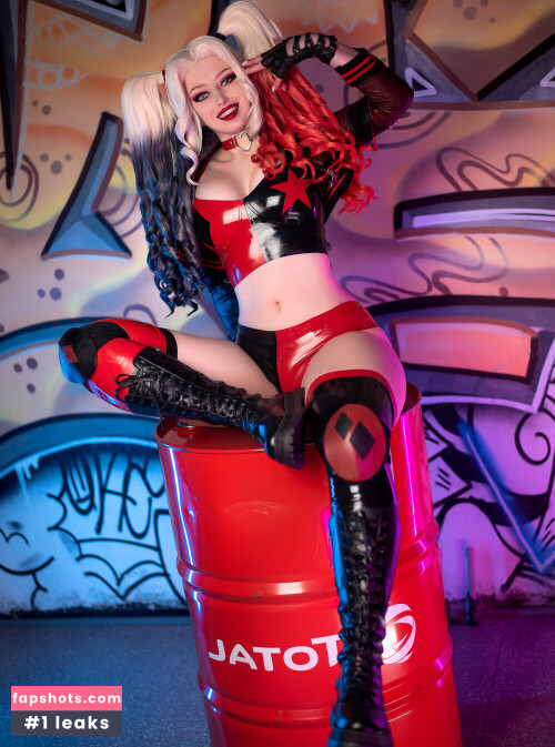 Lady Melamori gallery photo #9278