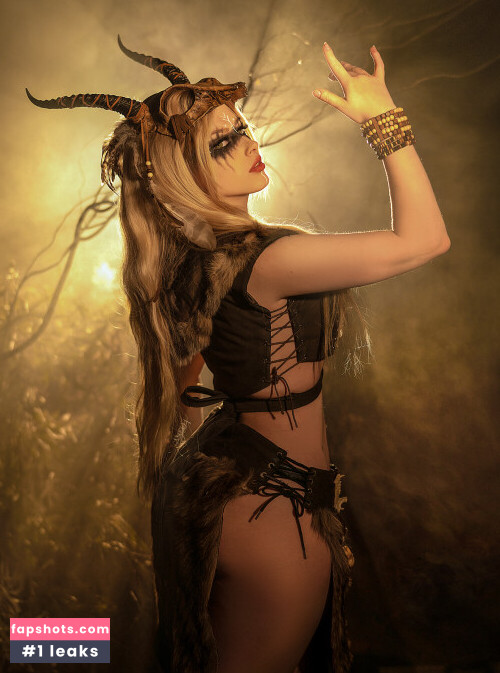 Lady Melamori gallery photo #9330