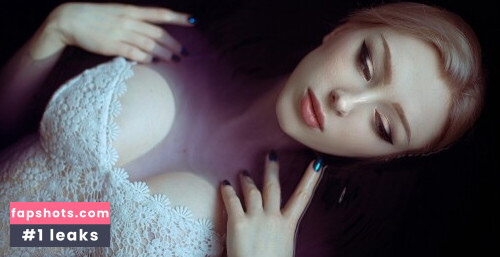 Lady Melamori gallery photo #9697