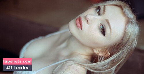 Lady Melamori gallery photo #9712