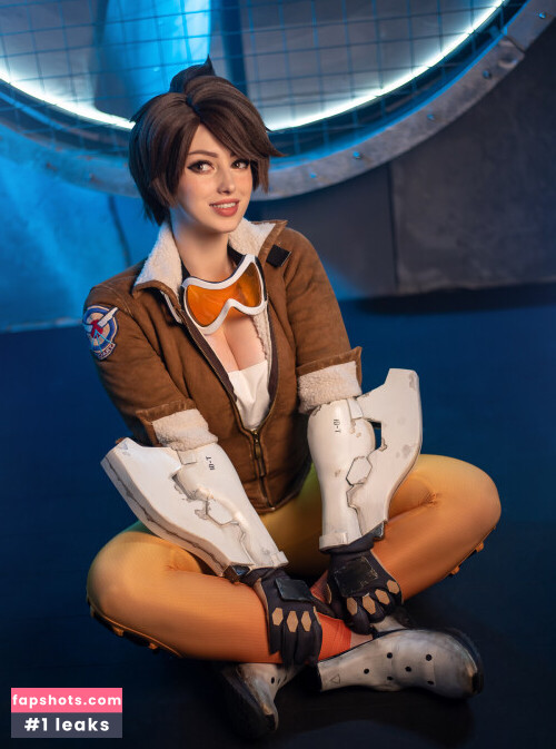 Lady Melamori gallery photo #9876