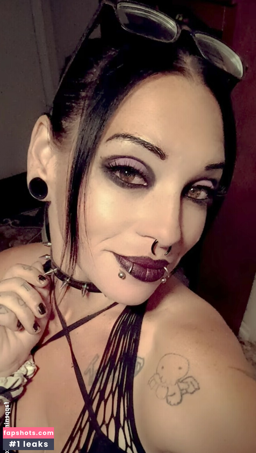 Lady_monoxide666 gallery photo #4