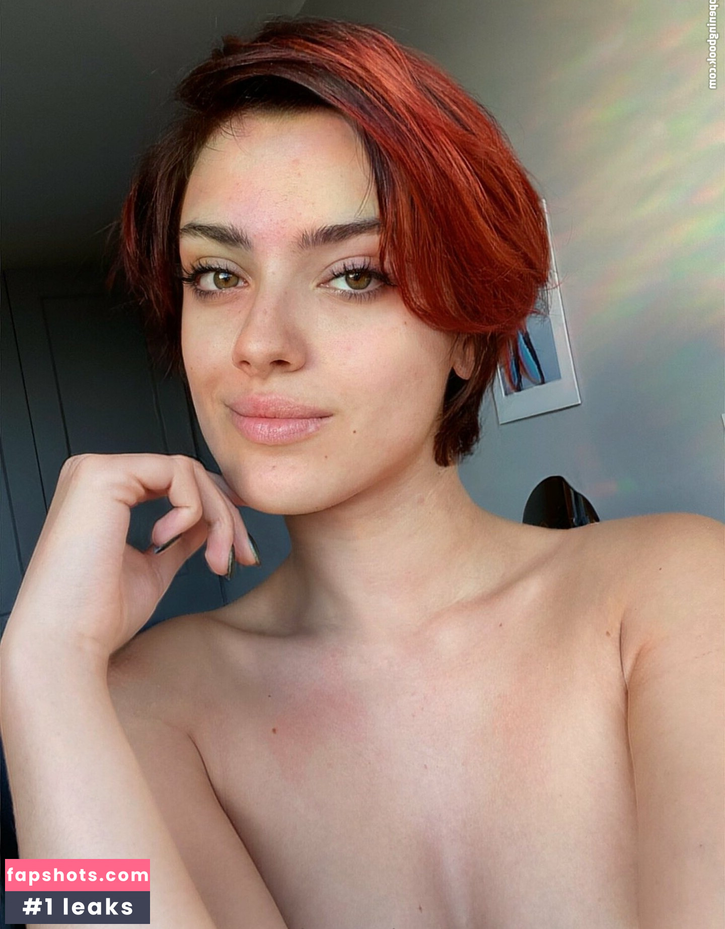 Lady Perse gallery photo #6