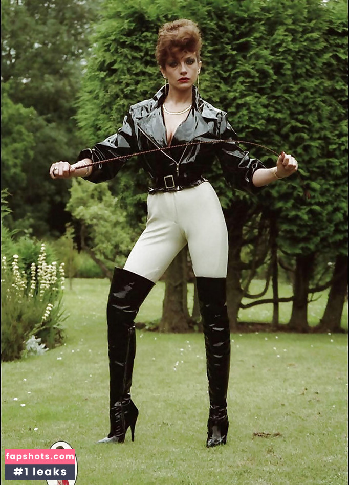 Lady Sonia gallery photo #34