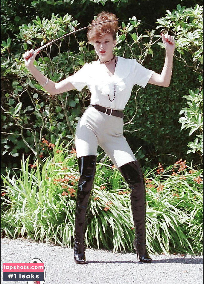 Lady Sonia gallery photo #35