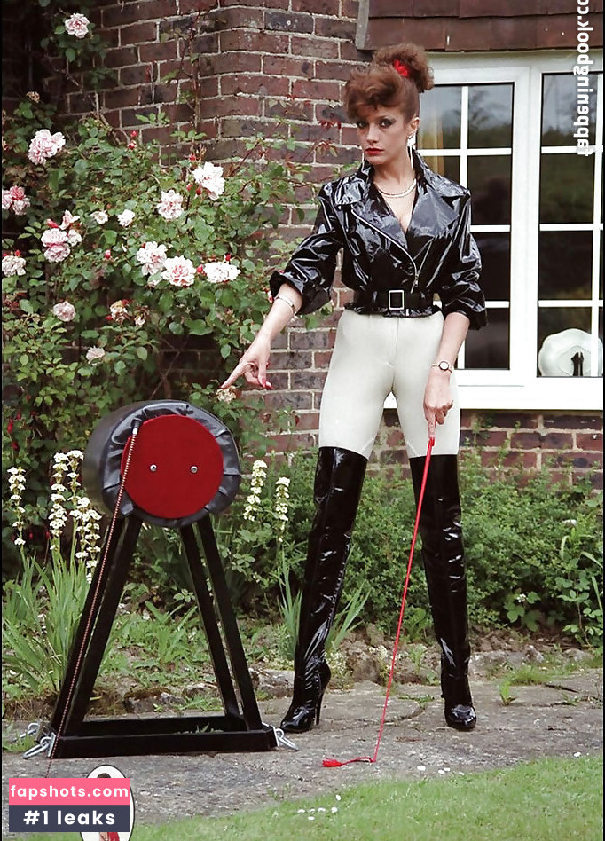 Lady Sonia gallery photo #47