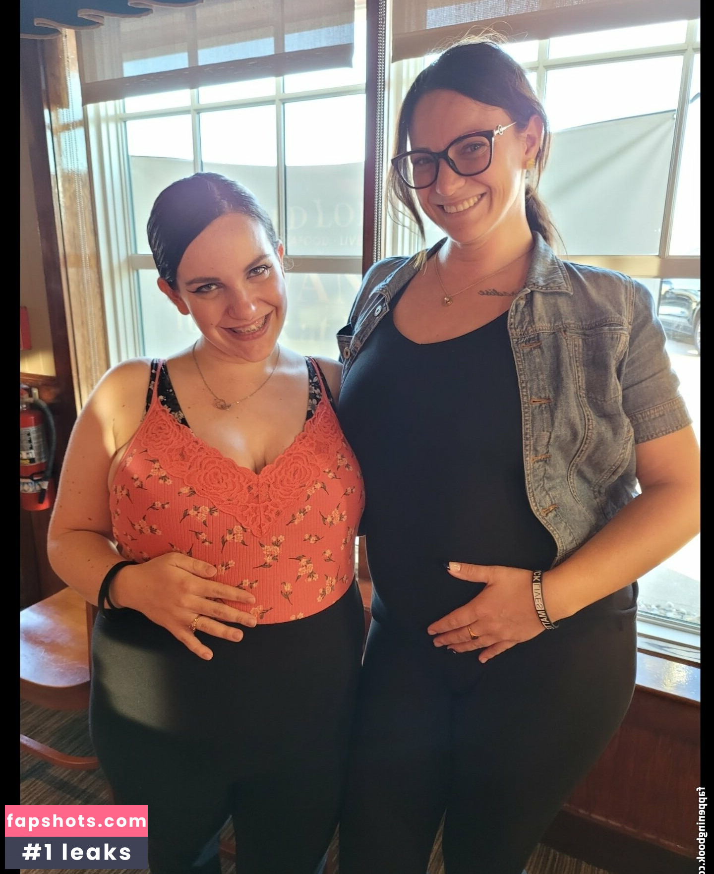 Lady Viper gallery photo #3