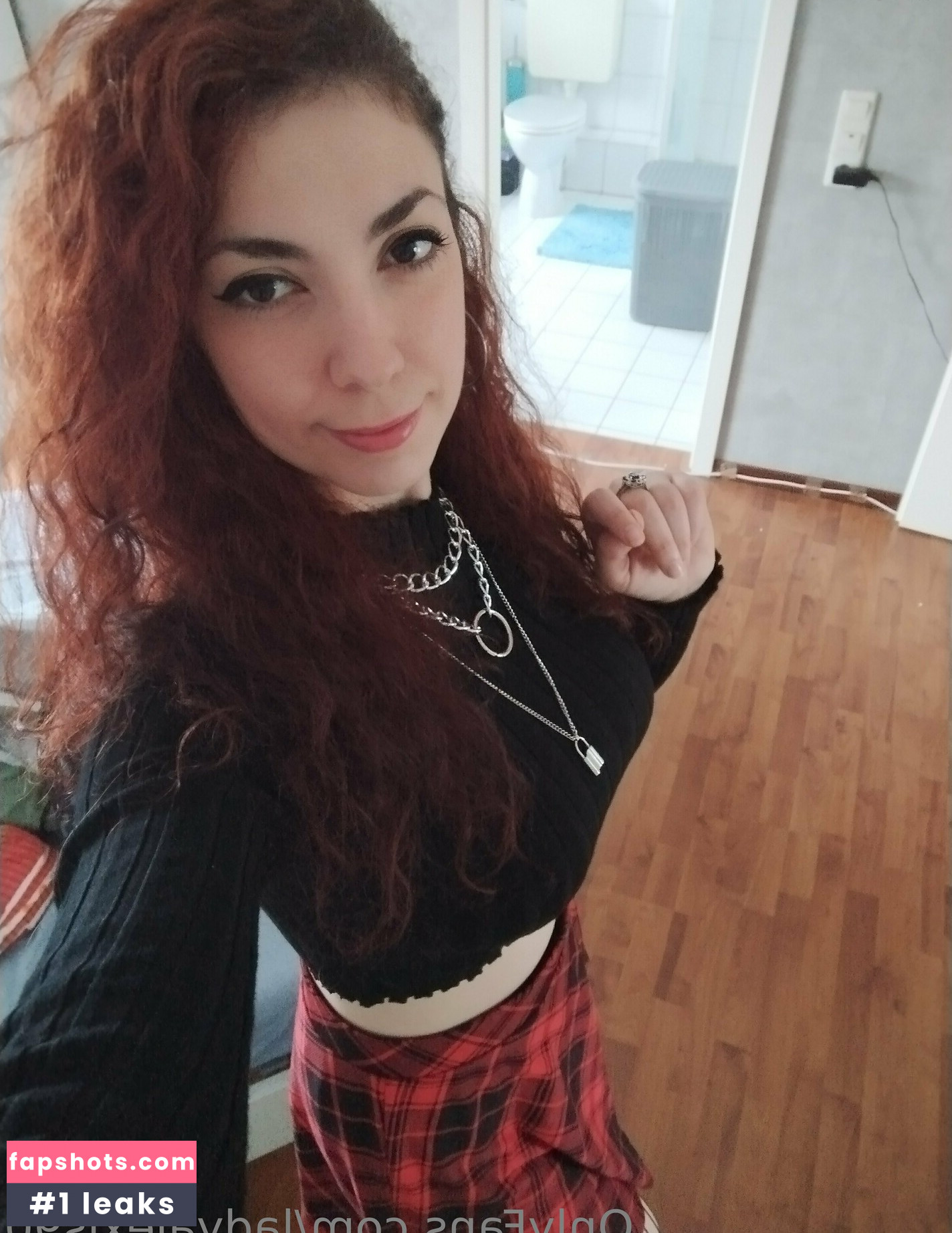 ladyalexis90 gallery photo #2