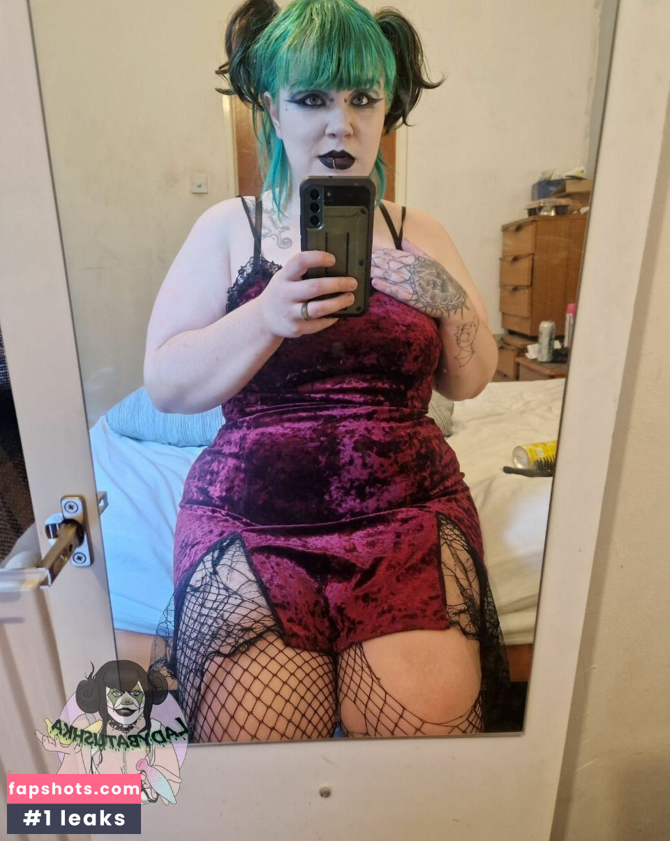 Ladybatushka Filtración Desnuda OnlyFans Foto #13 - Fapshots