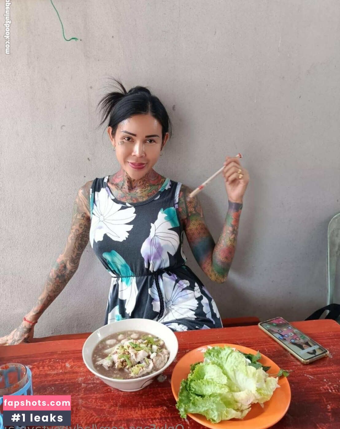 ladyboyfaymai gallery photo #2