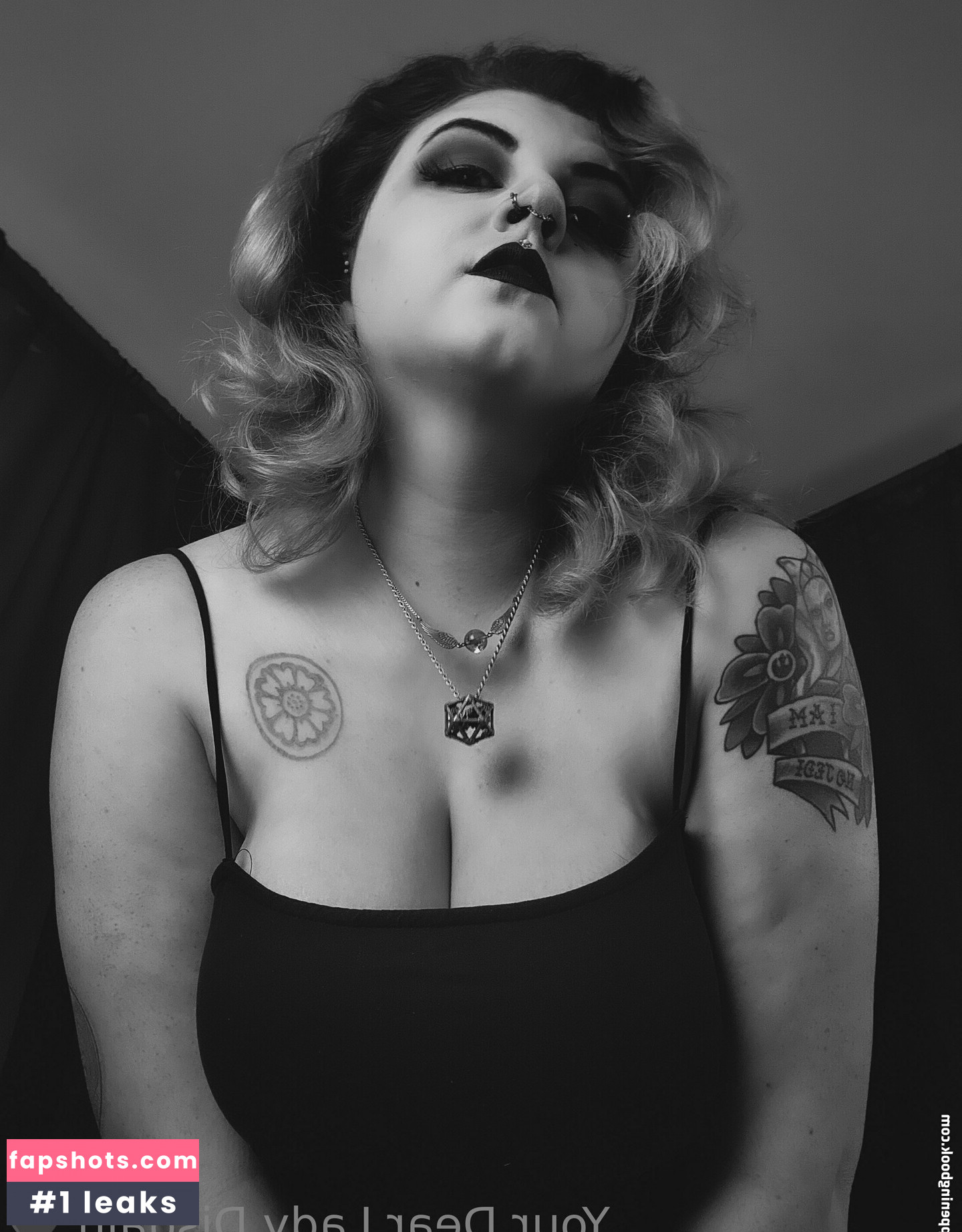 ladydisdain Nude Leaks OnlyFans Photos #34 - LeakJerk