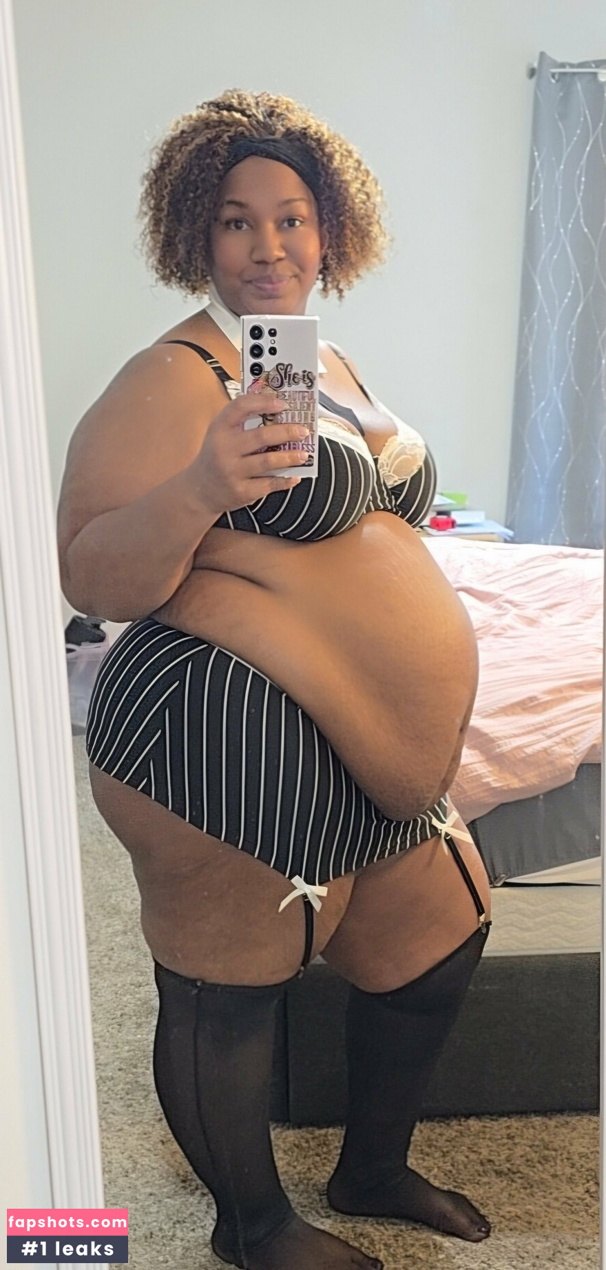 ladylondyn69 gallery photo #2