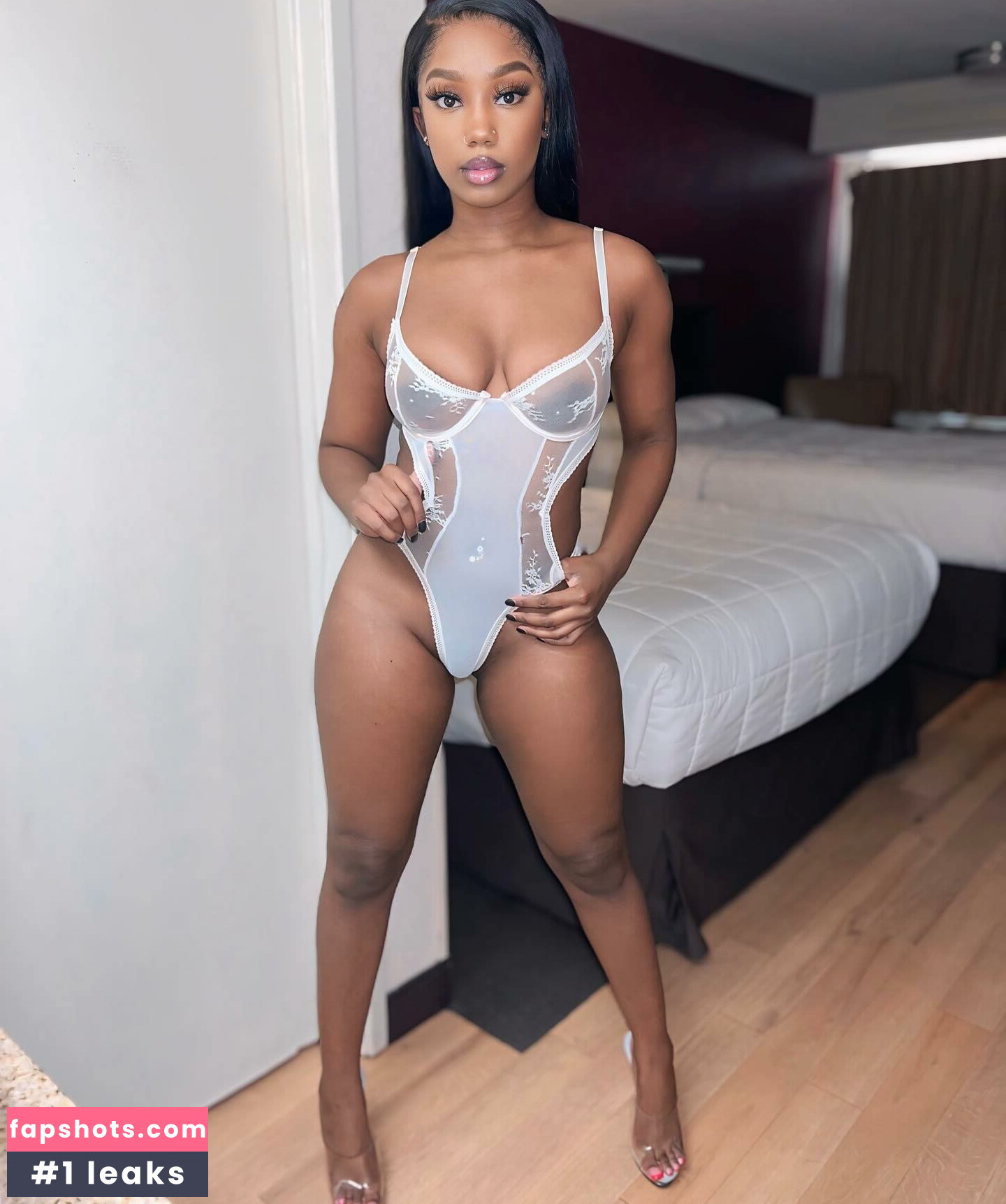 Ladymula gallery photo #2