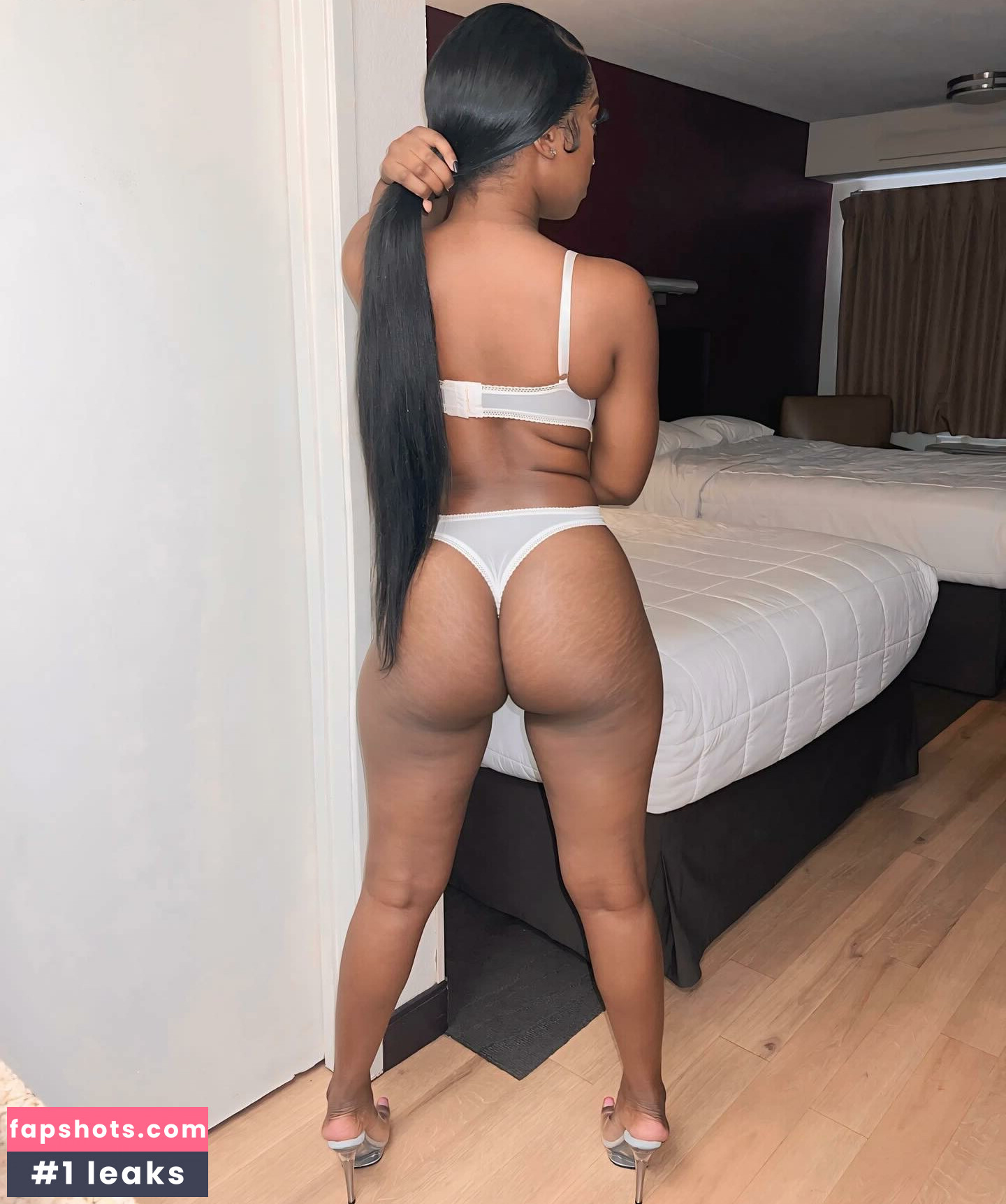 Ladymula gallery photo #4