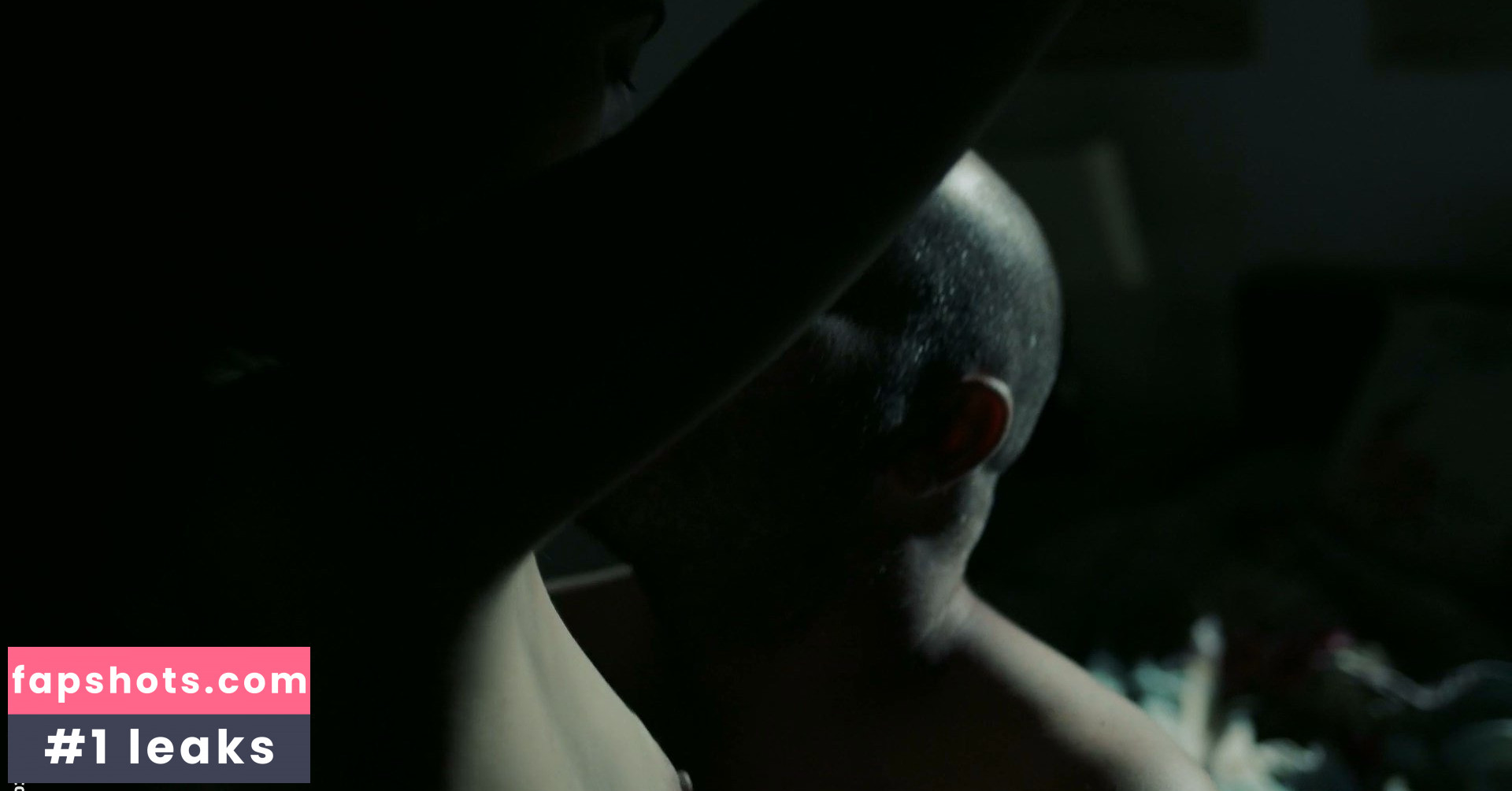 Laëtitia Eïdo nude babe gallery