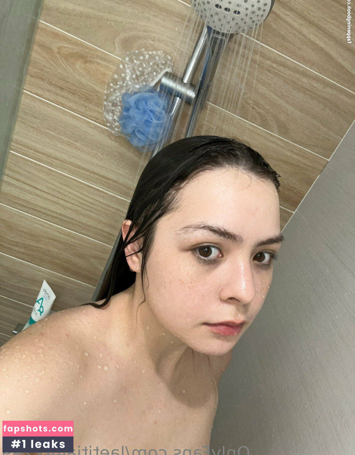 laetitia442299 gallery photo #17