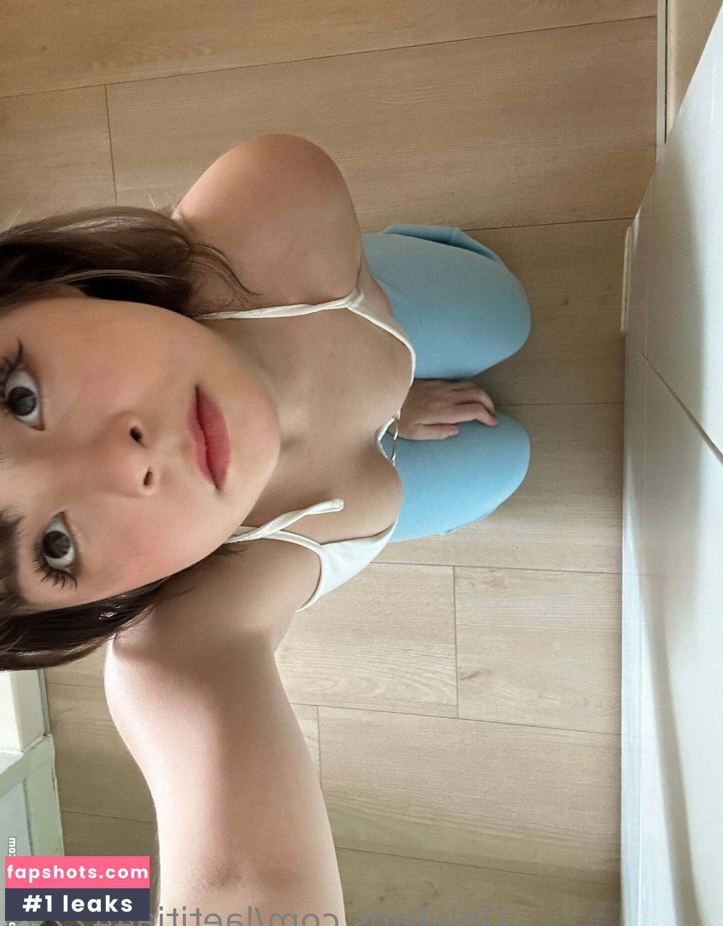 laetitia442299 gallery photo #21