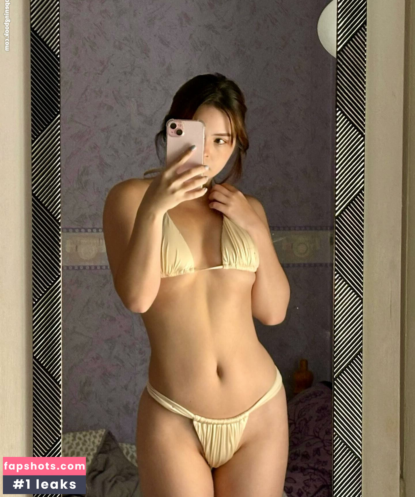 laetitia442299 gallery photo #5