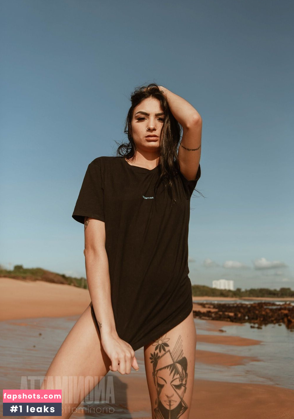 Lahis Frainer gallery photo #22