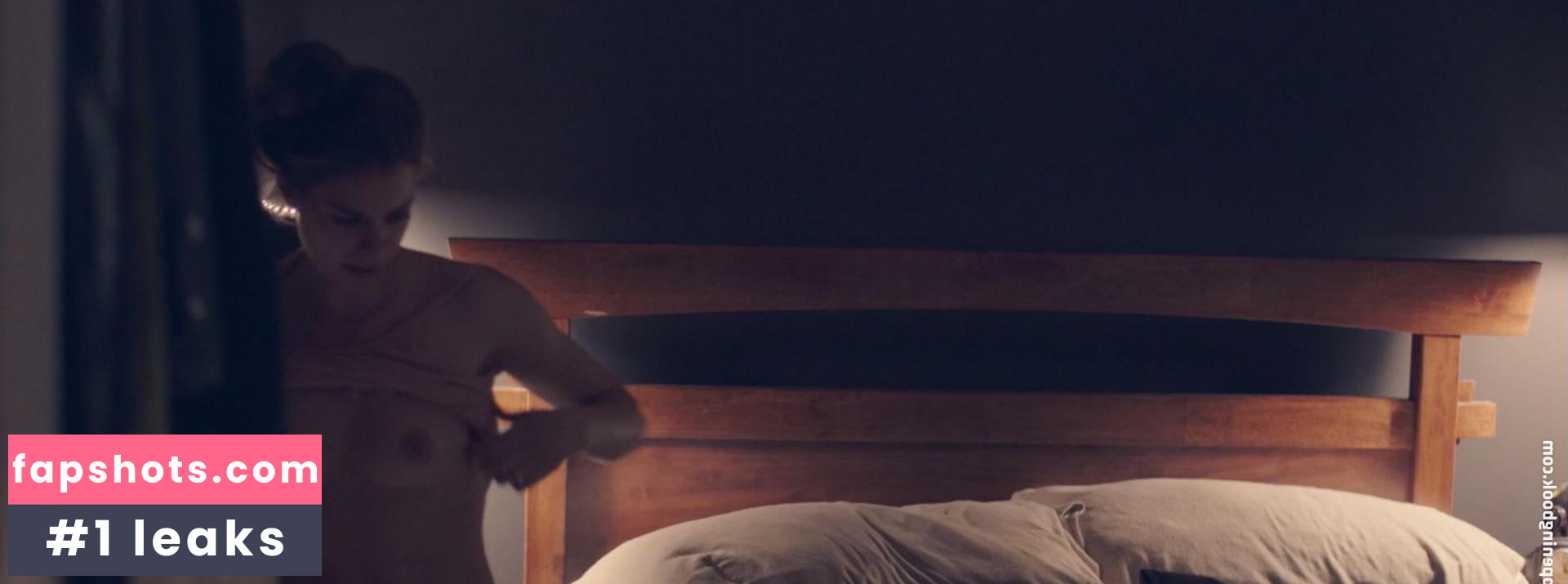 Laia Costa gallery photo #15