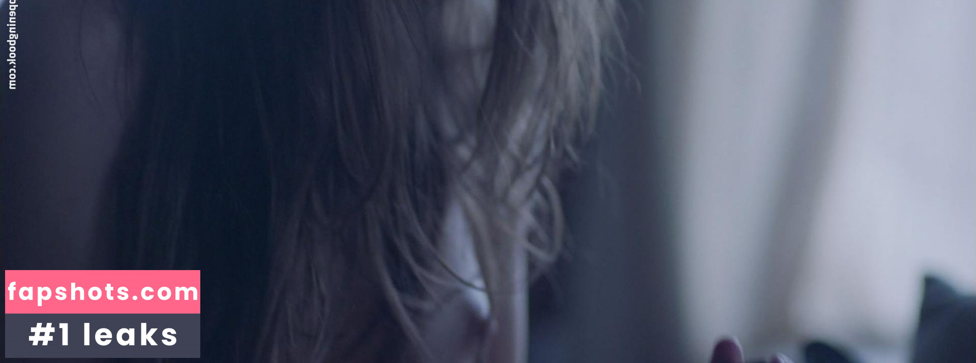 Laia Costa gallery photo #16