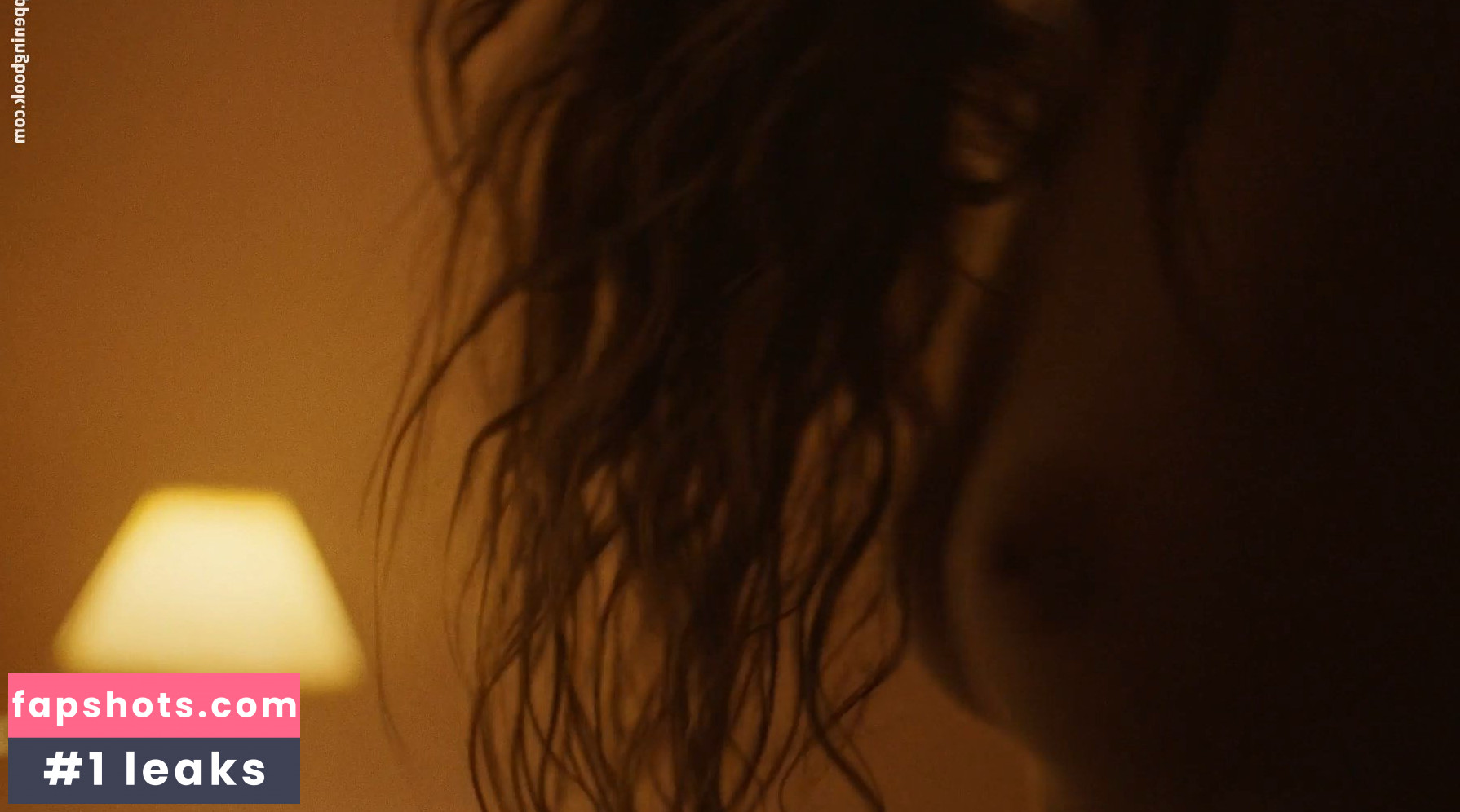 Laia Costa gallery photo #3