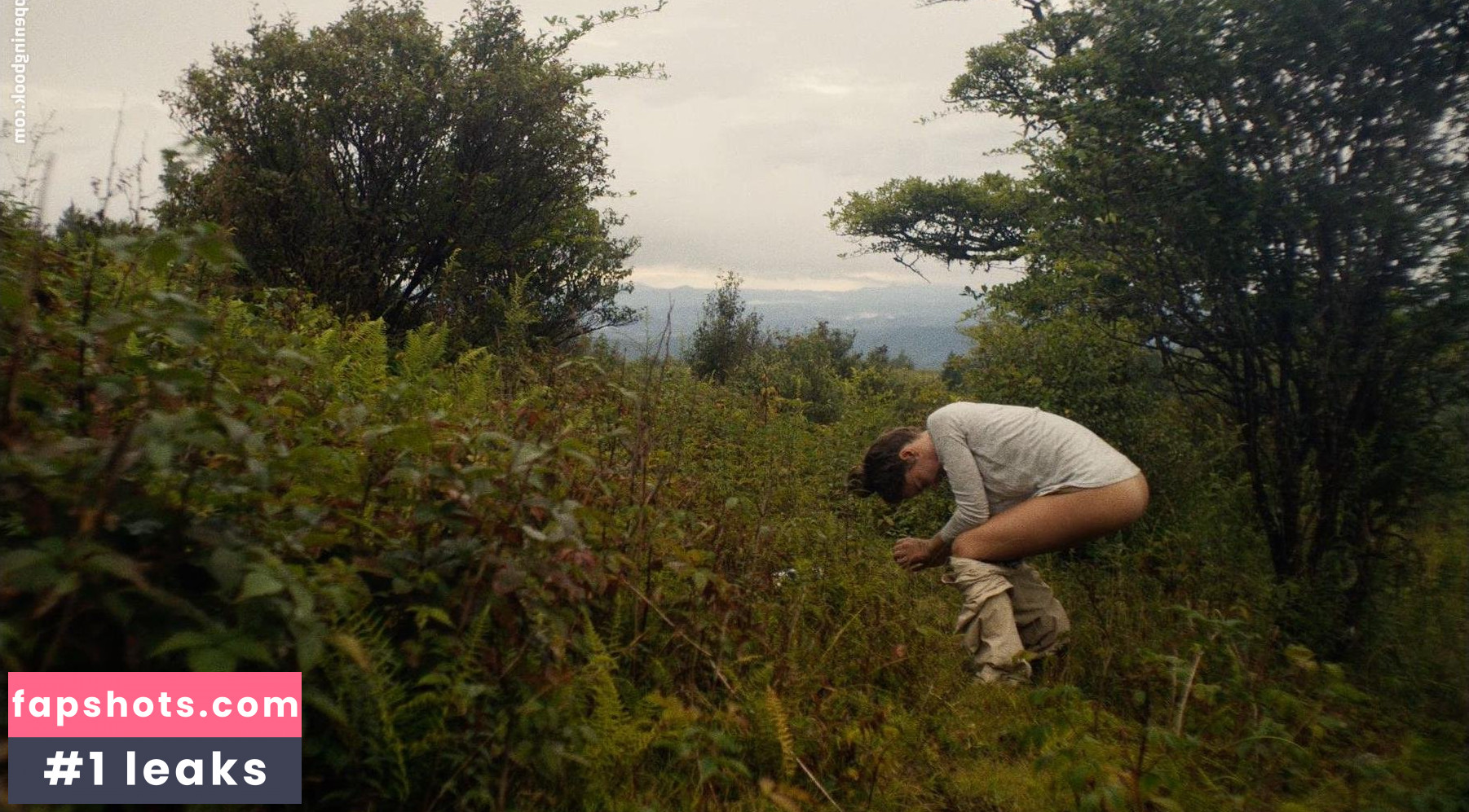 Laia Costa gallery photo #23