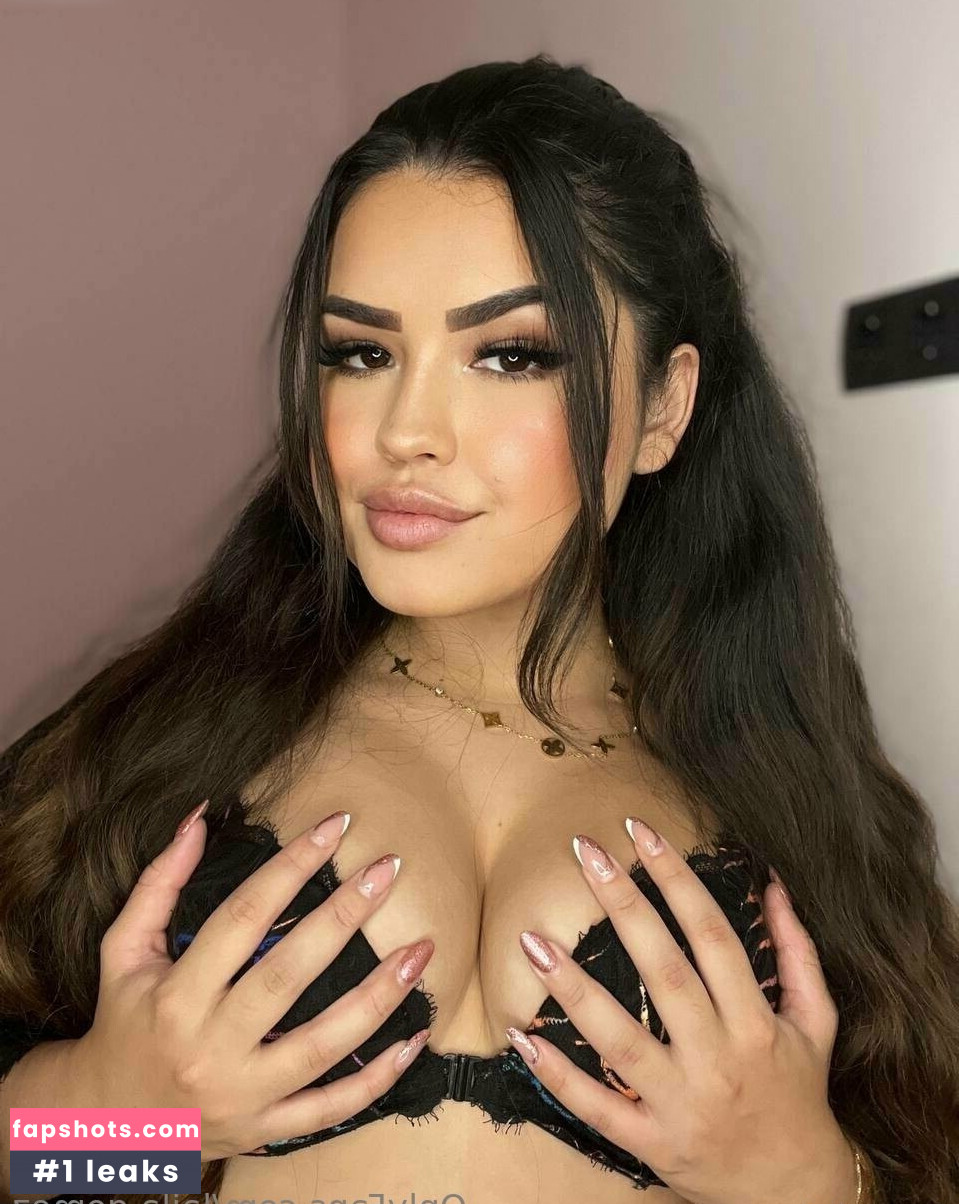 laila.gomez Nude Leaks OnlyFans Photos #54 - LeakJerk