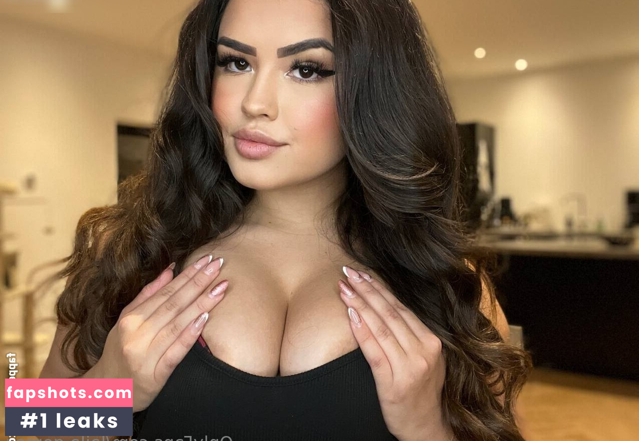 laila.gomez Nude Leaks OnlyFans Photos #59 - LeakJerk