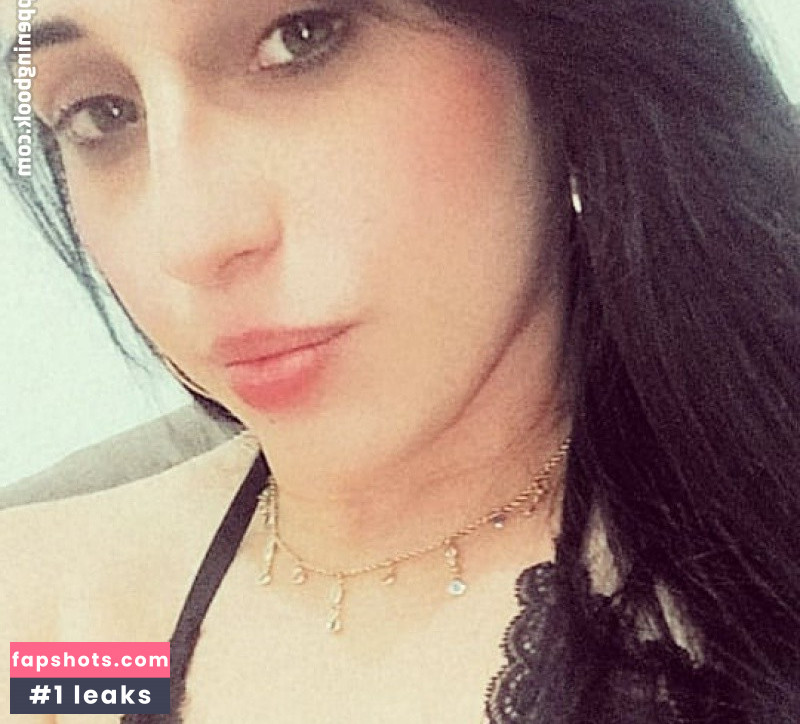 Lailla Cristina gallery photo #7