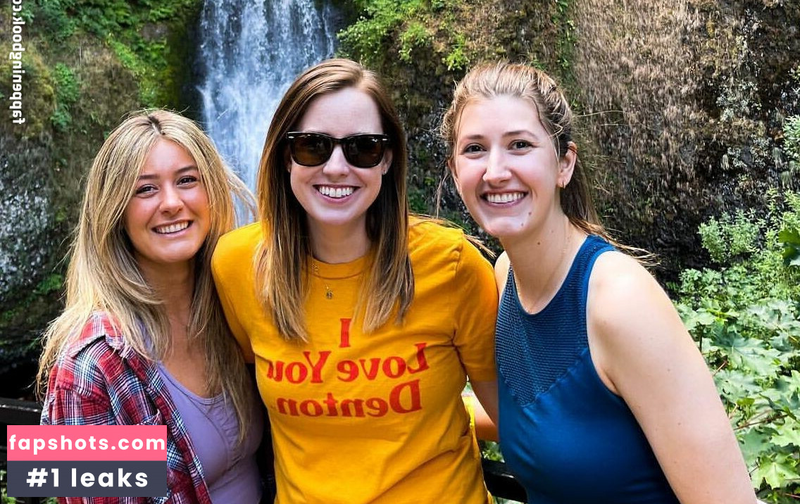 Laina Morris Nude Leaks OnlyFans Photos #3 - LeakJerk