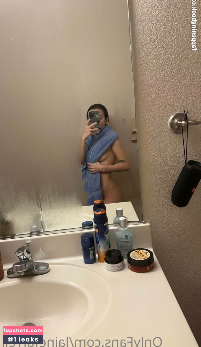 Lainefarrell gallery photo #4