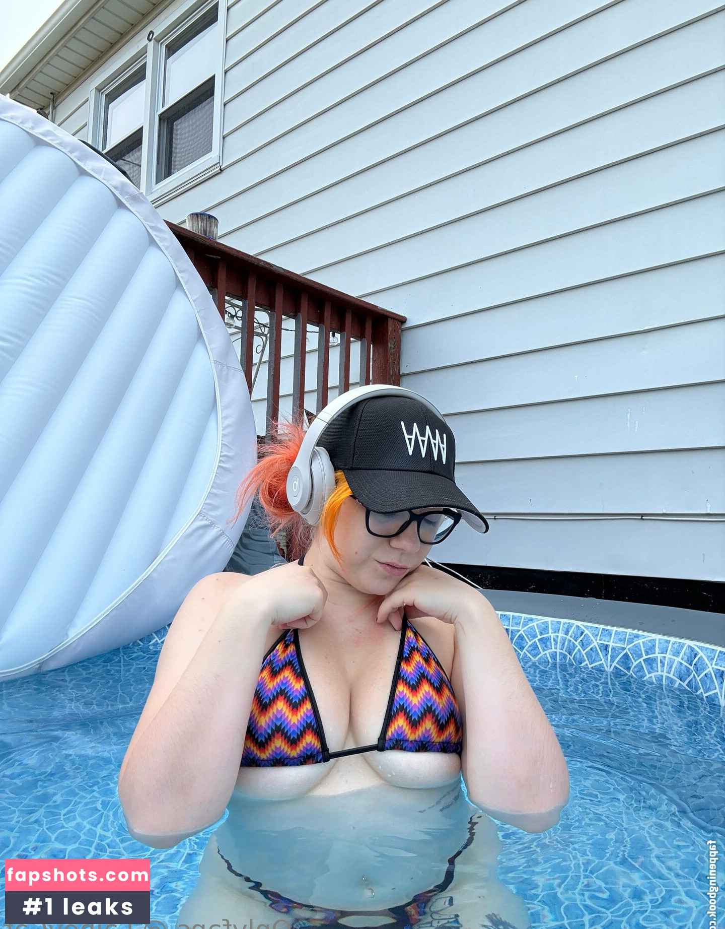 laineycat gallery photo #15