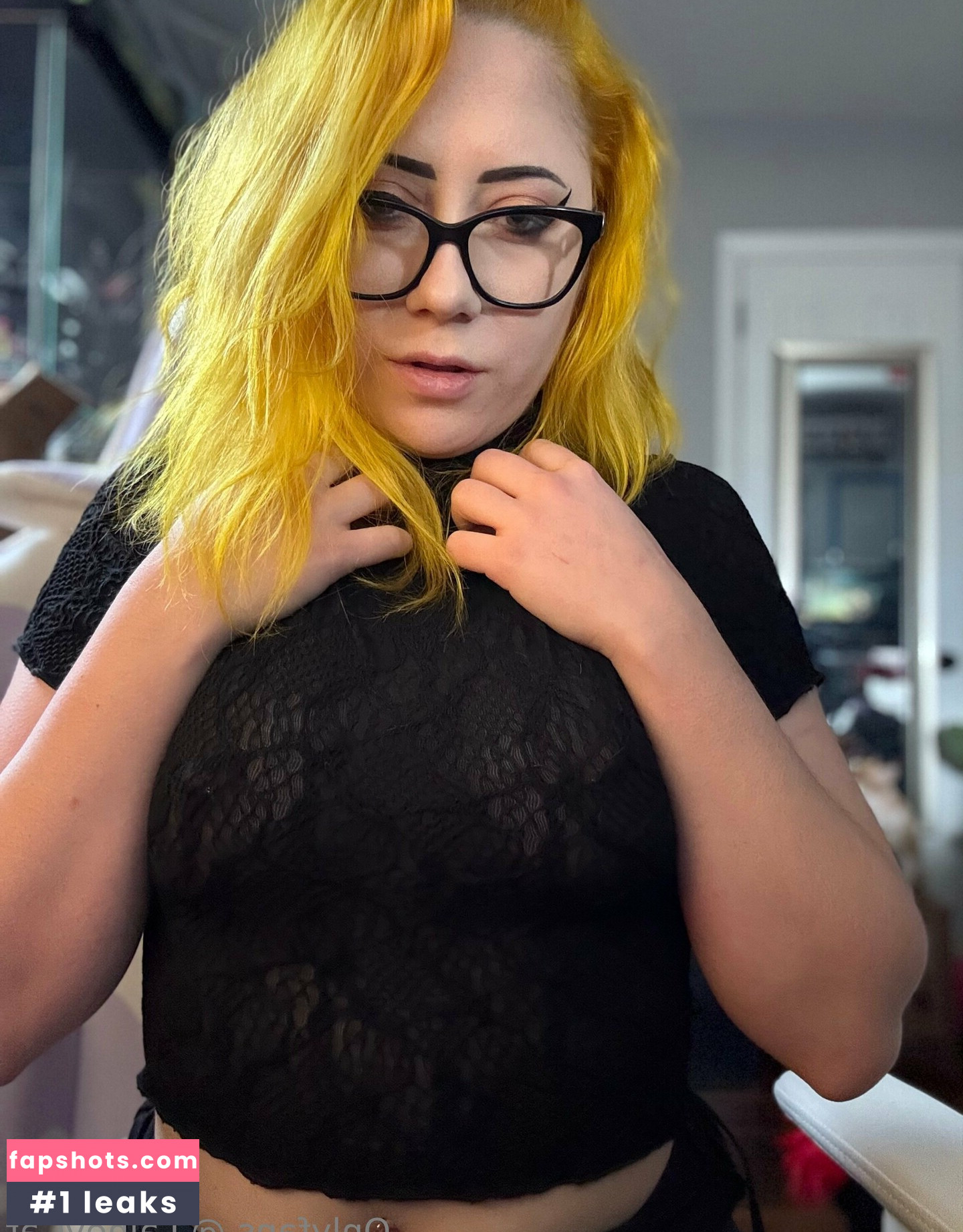 laineycat gallery photo #7