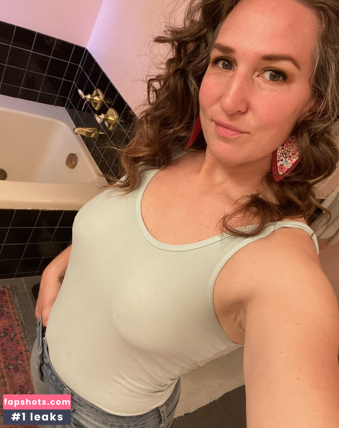 Laineymarie gallery photo #12