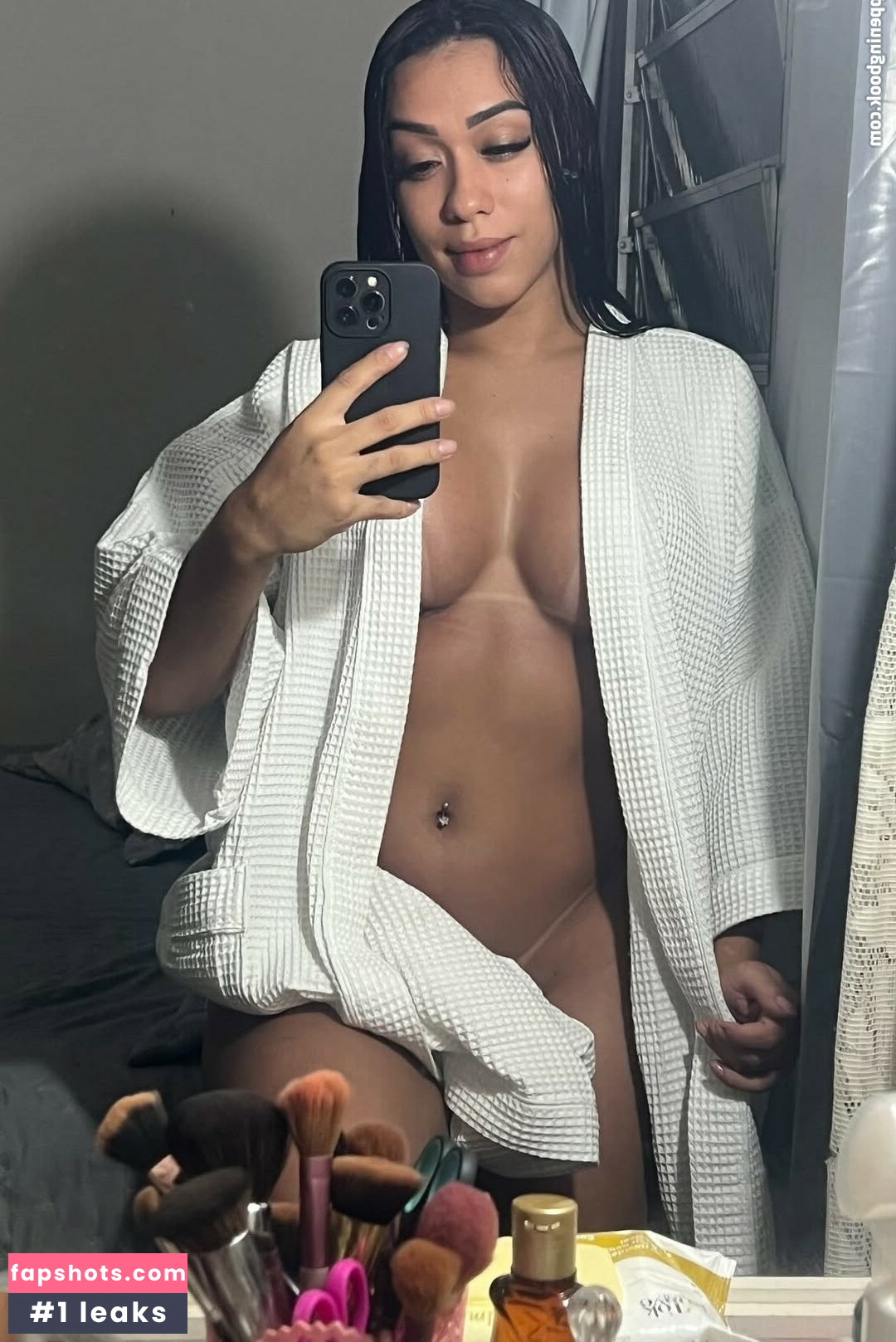 Lais Miranda Nude Leaks OnlyFans Photos #5 - LeakJerk