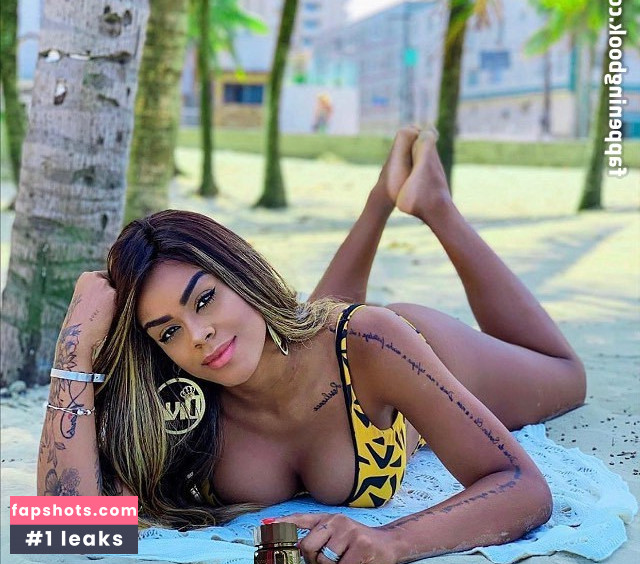 Lais Oliveira gallery photo #21