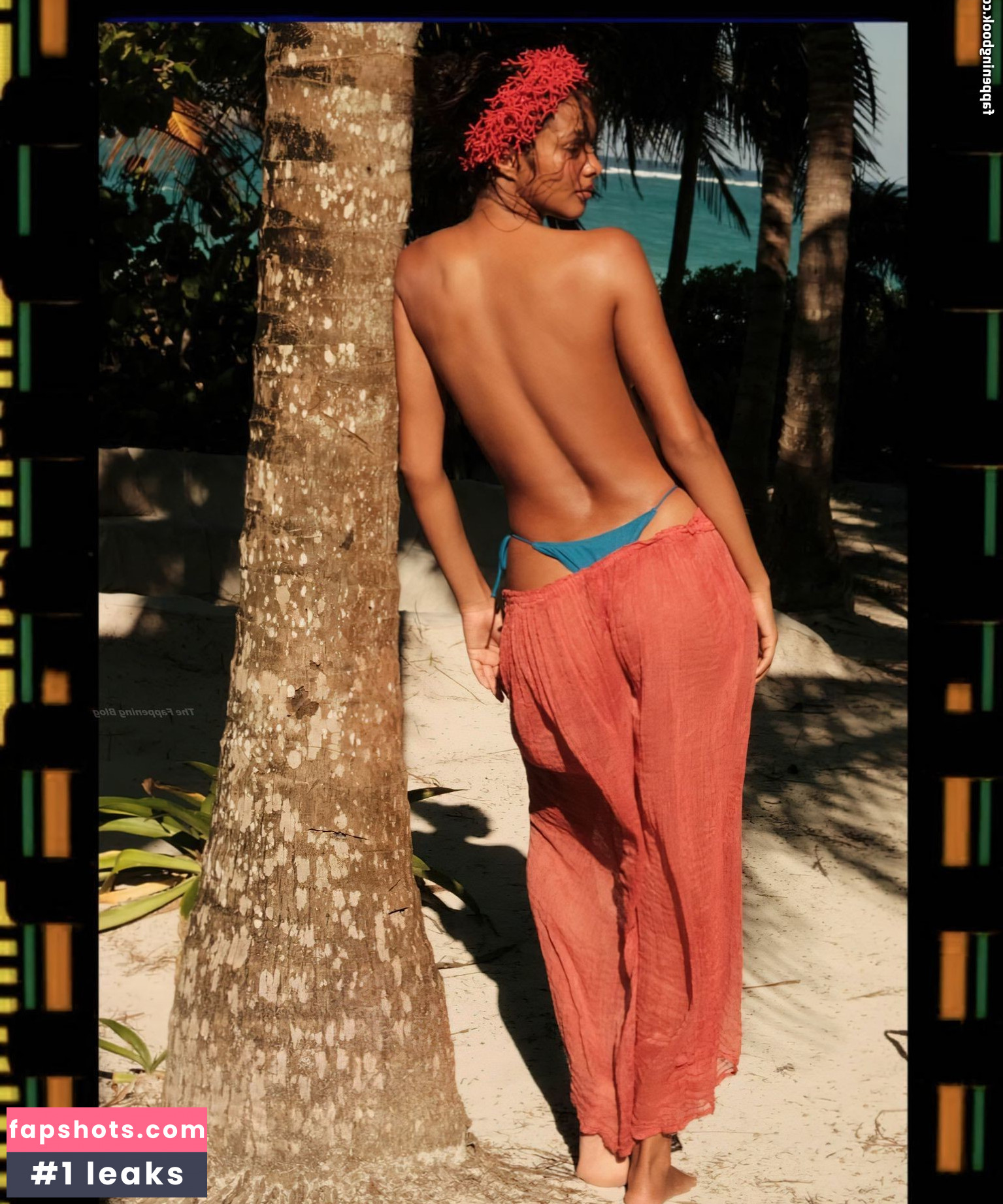 Lais Ribeiro Nude Leaks OnlyFans Photos #303 - LeakJerk