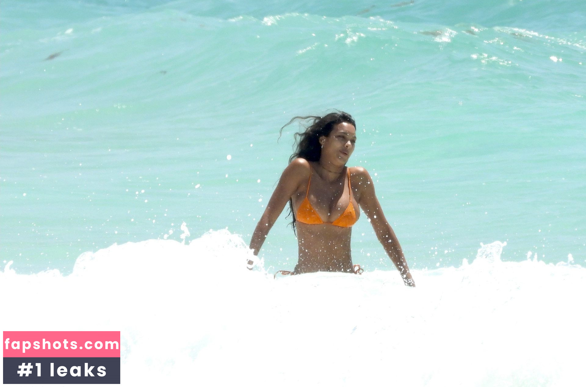 Lais Ribeiro Nude Leaks OnlyFans Photos #322 - LeakJerk