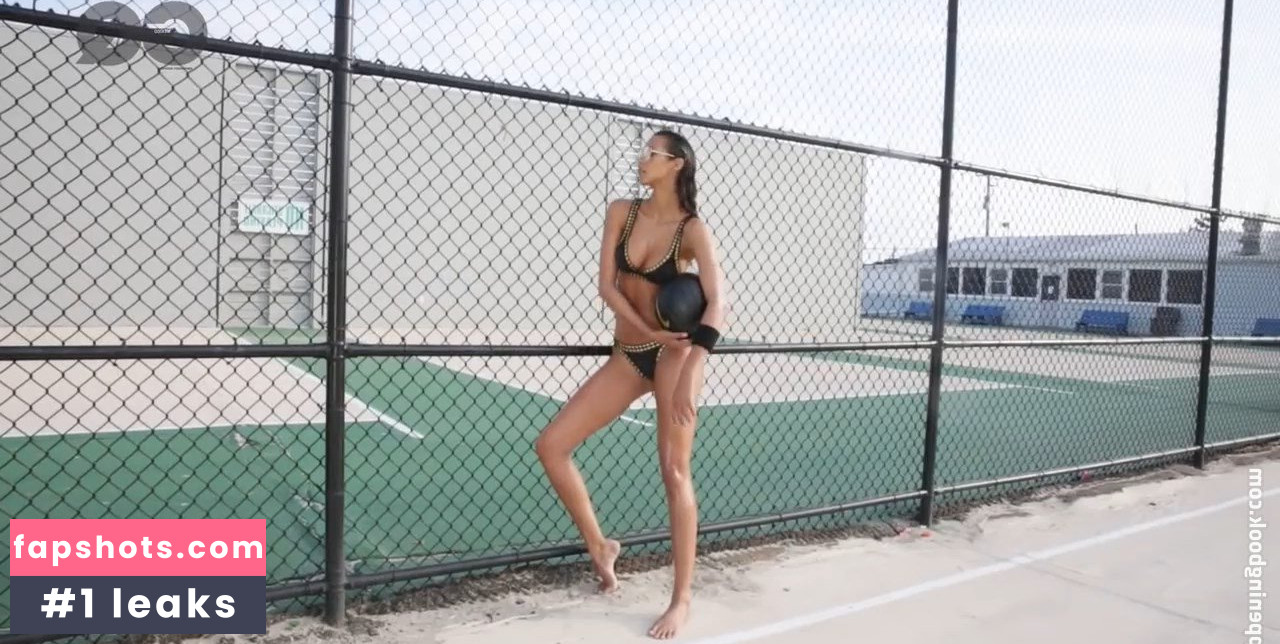 Lais Ribeiro Nude Leaks OnlyFans Photos #439 - LeakJerk