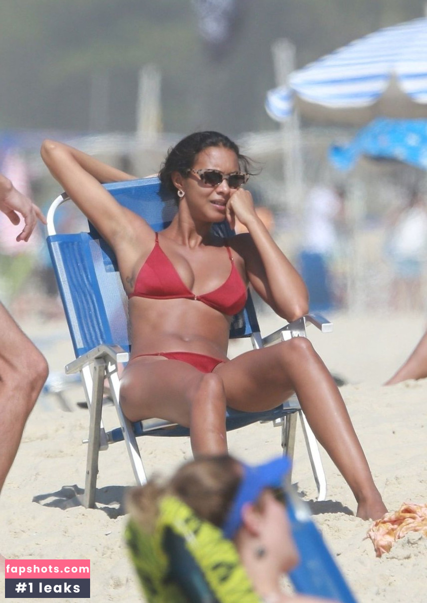 Lais Ribeiro Nude Leaks OnlyFans Photos #586 - LeakJerk