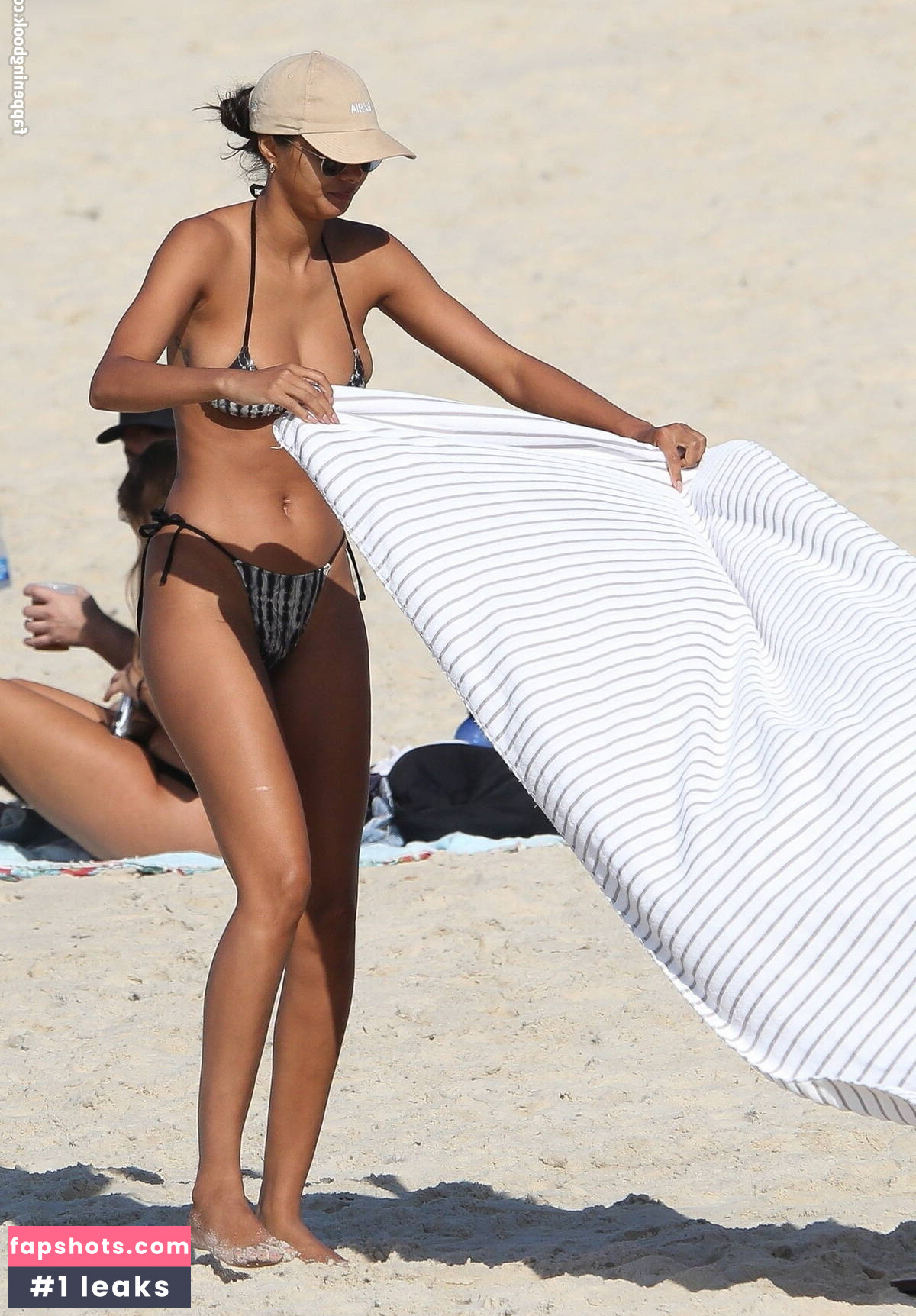 Lais Ribeiro Nude Leaks OnlyFans Photos #95 - LeakJerk