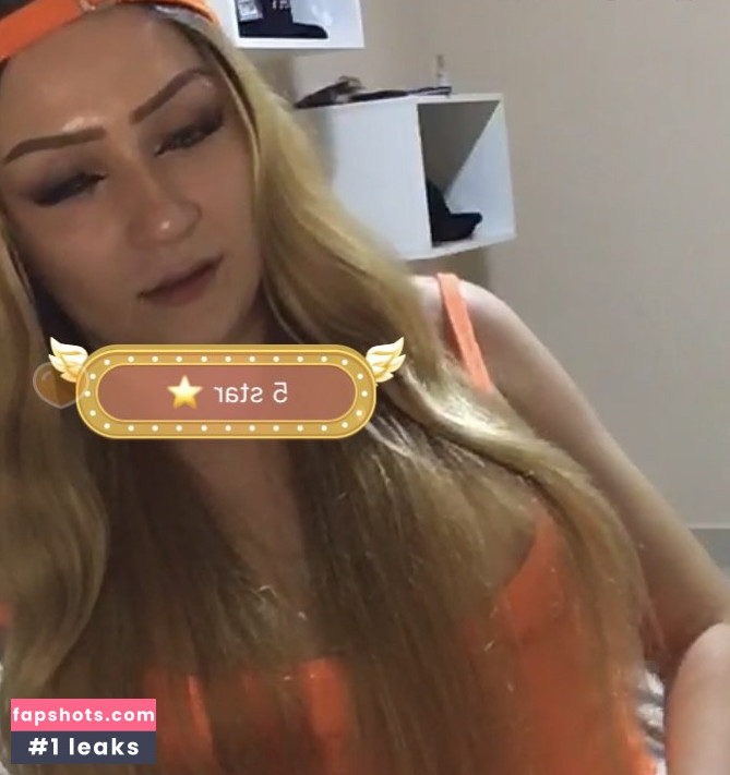 Laisa Manjabosco nude babe gallery