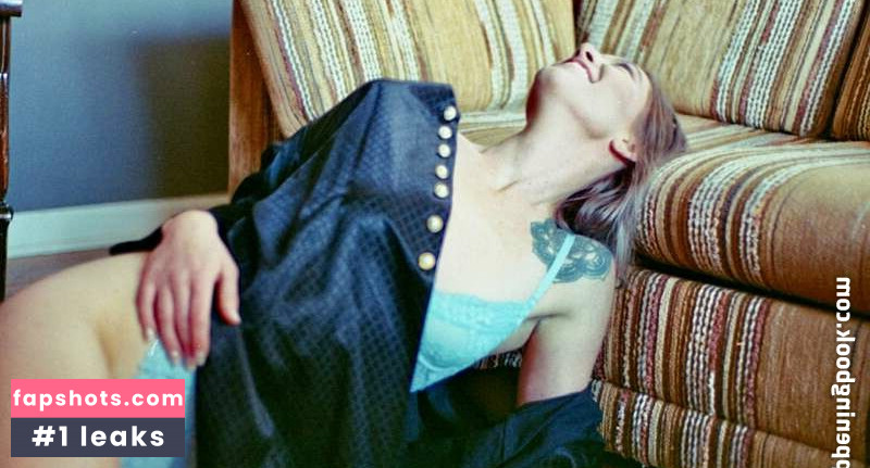 LakinDayXO gallery photo #6